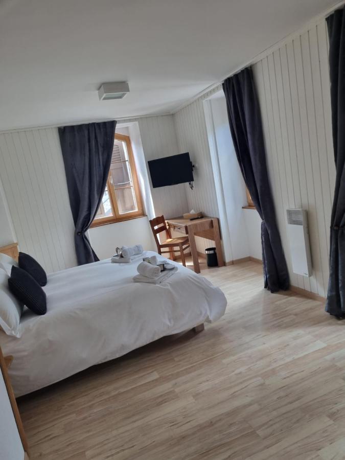 Auberge De La Bourgeoisie Troistorrents Esterno foto