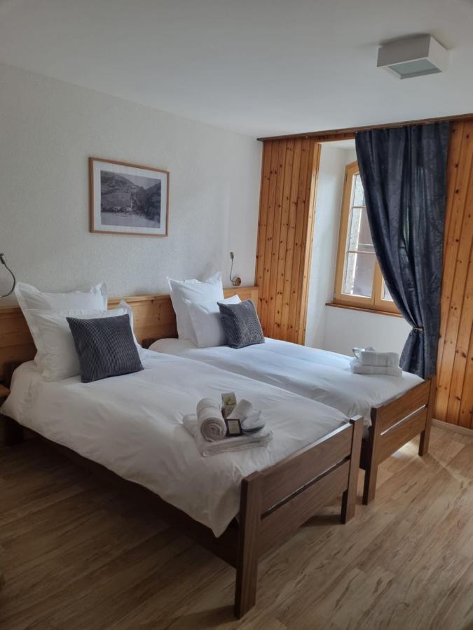 Auberge De La Bourgeoisie Troistorrents Esterno foto